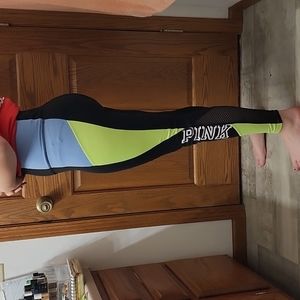 Wm Victoria Secret running leggings size LG